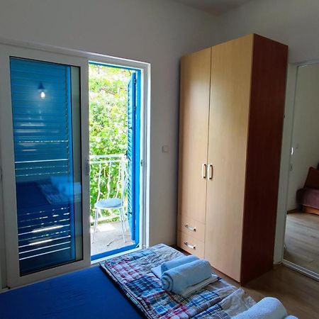 Apartmani Famelja Jovanovic Sveti Stefan Habitación foto