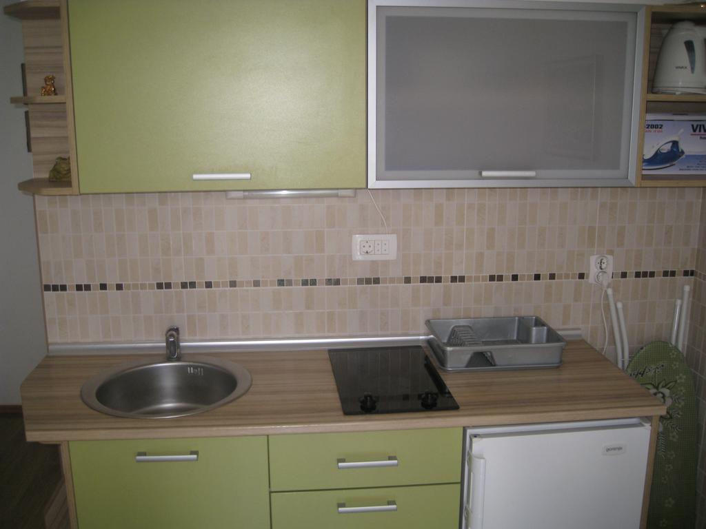 Apartmani Famelja Jovanovic Sveti Stefan Habitación foto