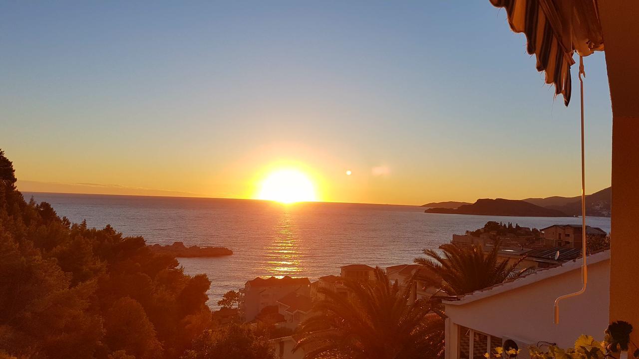 Apartmani Famelja Jovanovic Sveti Stefan Exterior foto