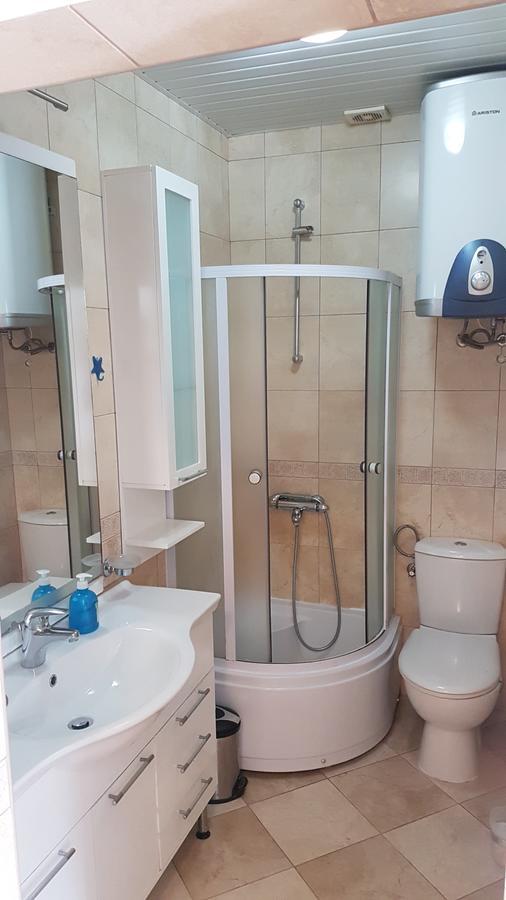 Apartmani Famelja Jovanovic Sveti Stefan Exterior foto