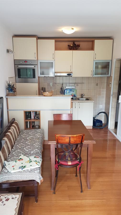 Apartmani Famelja Jovanovic Sveti Stefan Exterior foto