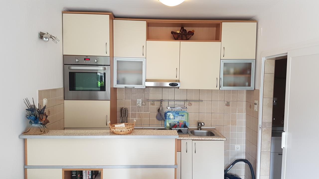Apartmani Famelja Jovanovic Sveti Stefan Exterior foto