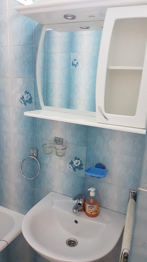 Apartmani Famelja Jovanovic Sveti Stefan Exterior foto