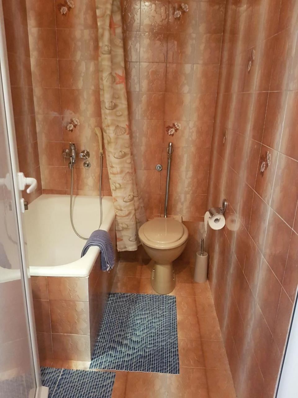 Apartmani Famelja Jovanovic Sveti Stefan Exterior foto